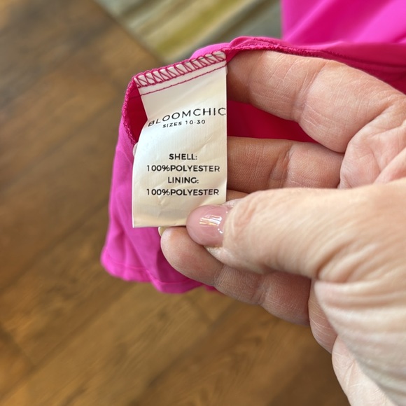 Golden star float dress - US size 22-24 - Picture 7 of 8